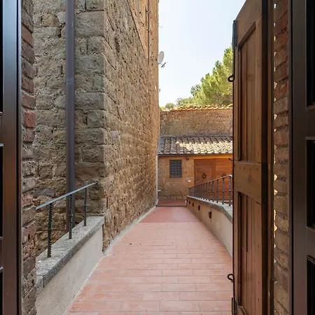 Palazzo Massaini - Le Scuderie *